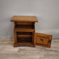 94151 Comodino in legno con uno sportello frontale
