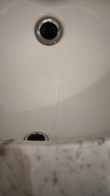 94134 Mobile lavabo in legno massello di noce e piano in marmo di Carrara