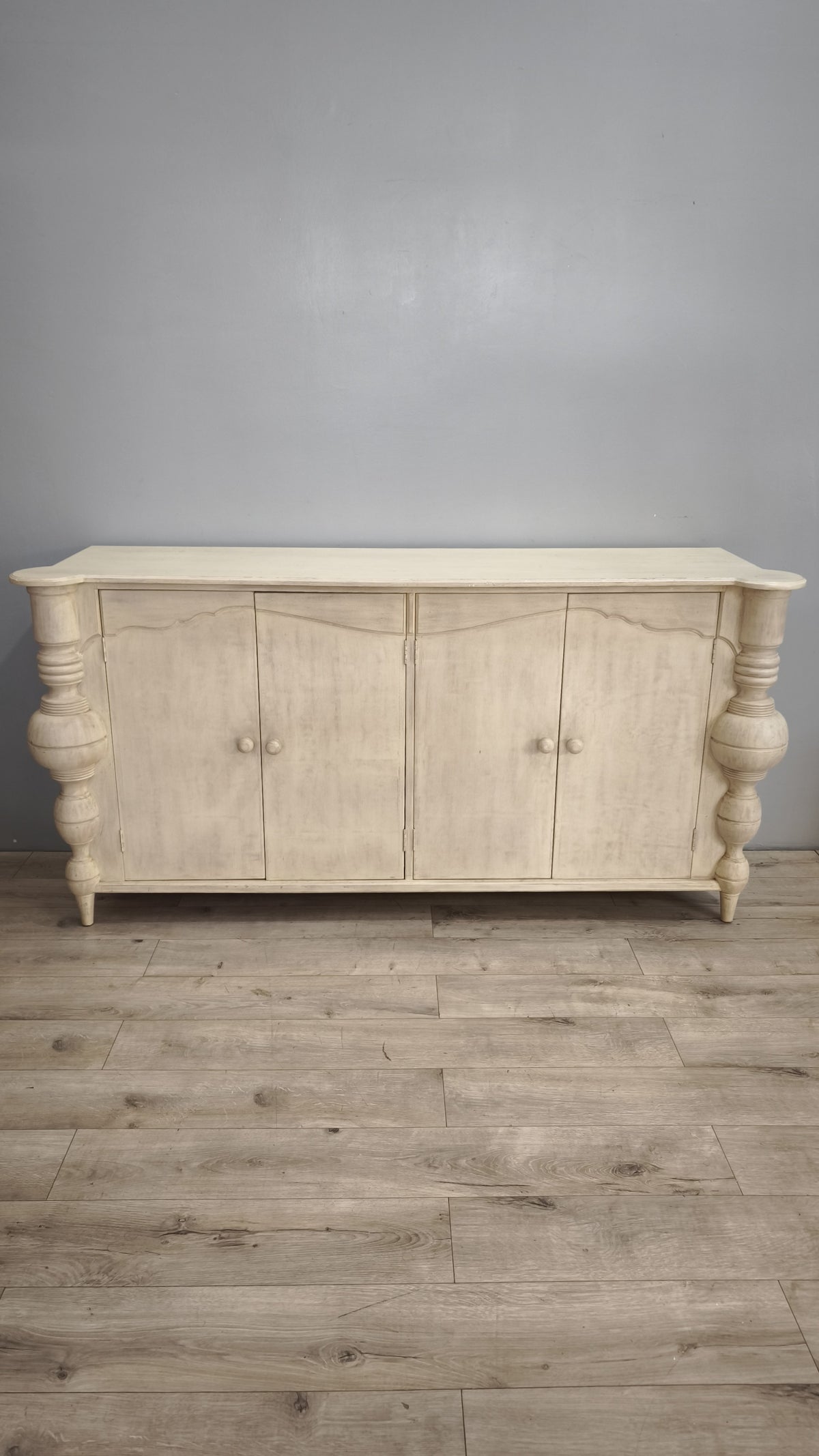 94192 Credenza in legno color panna