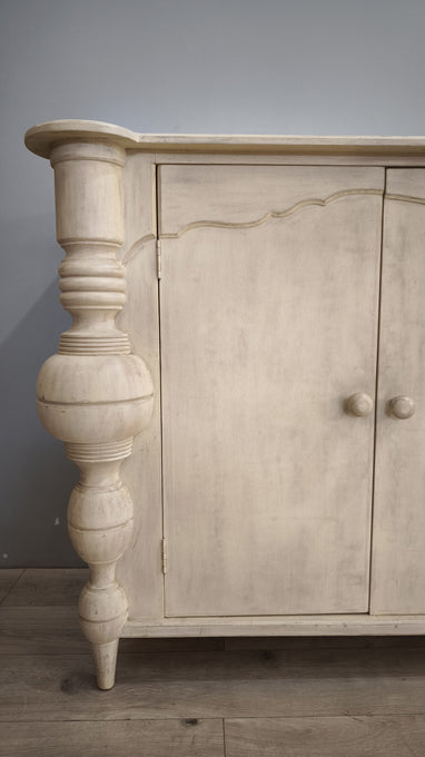 94192 Credenza in legno color panna
