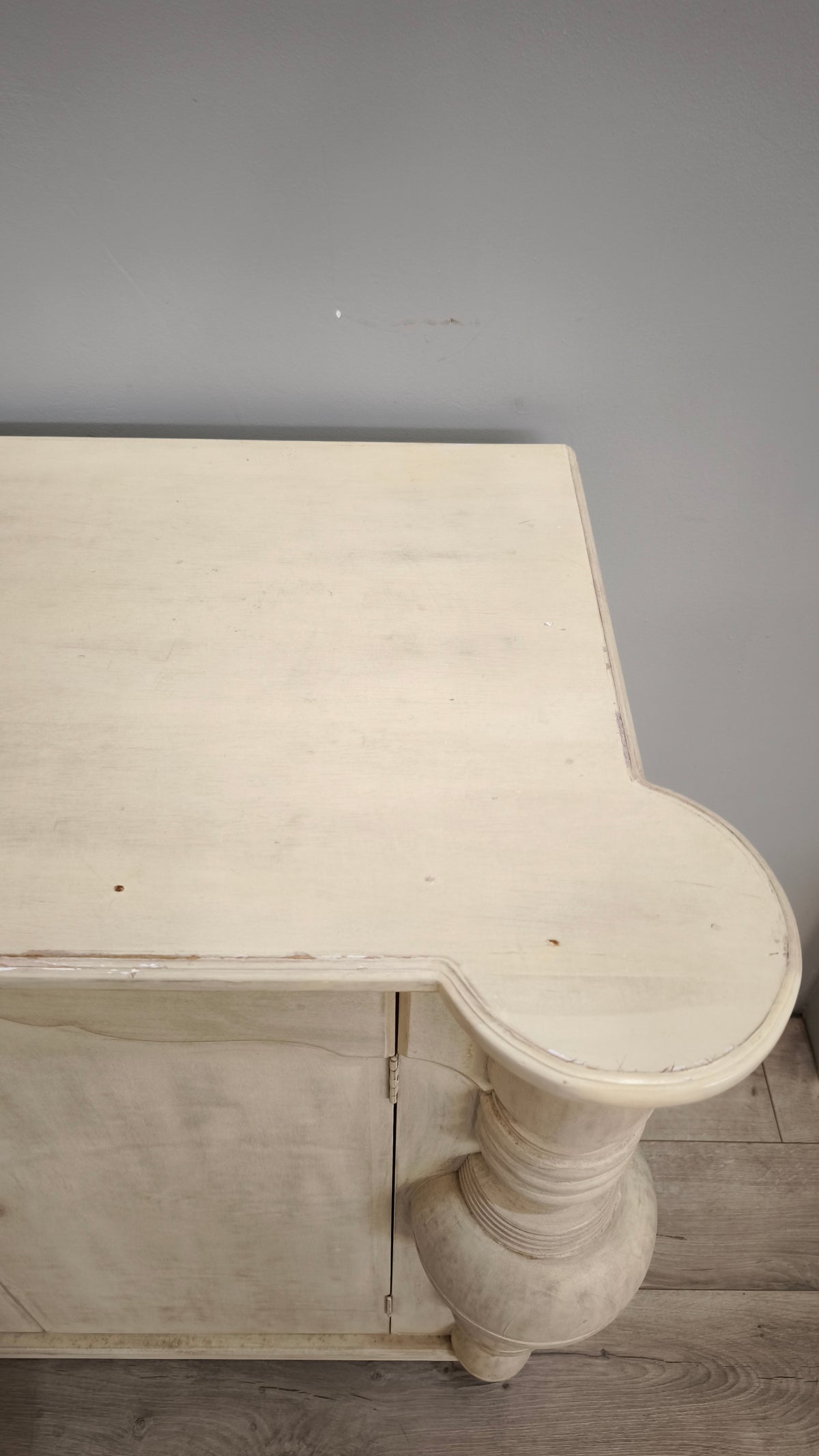 94192 Credenza in legno color panna