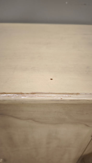 94192 Credenza in legno color panna