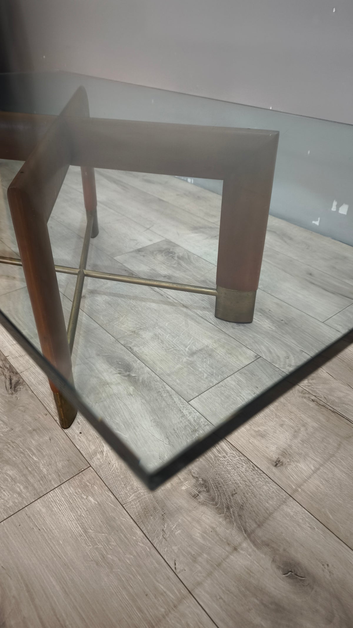 94087 Tavolo da salotto con piano in vetro