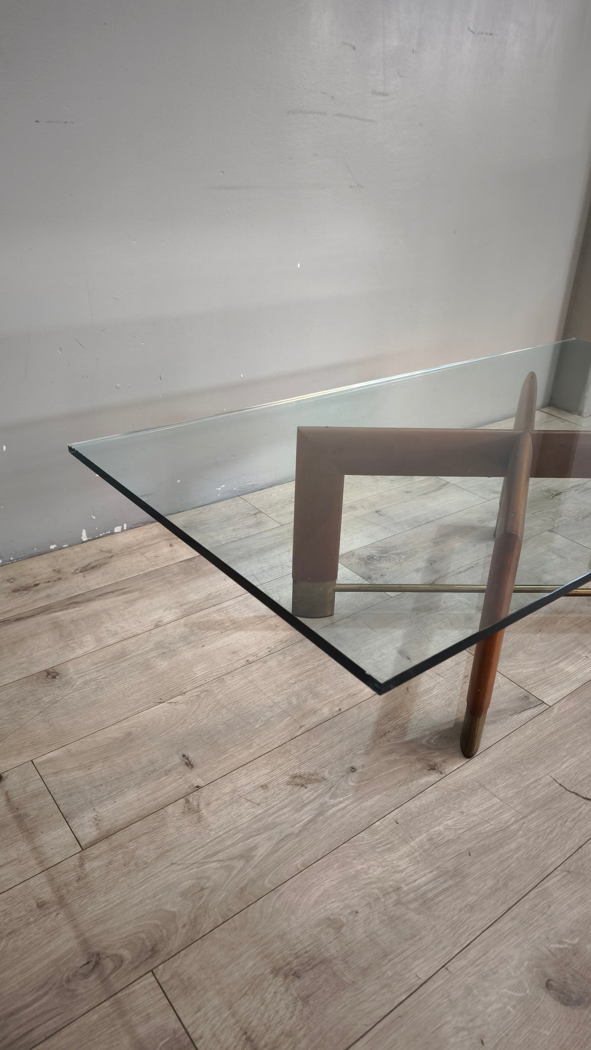 94087 Tavolo da salotto con piano in vetro