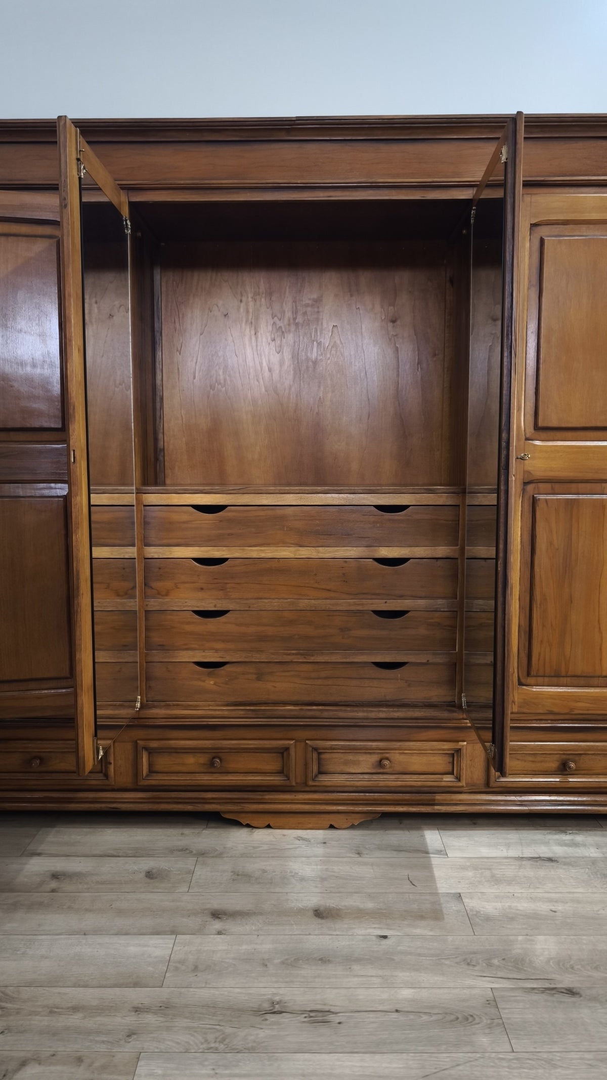 94149 Armadio in legno sei ante