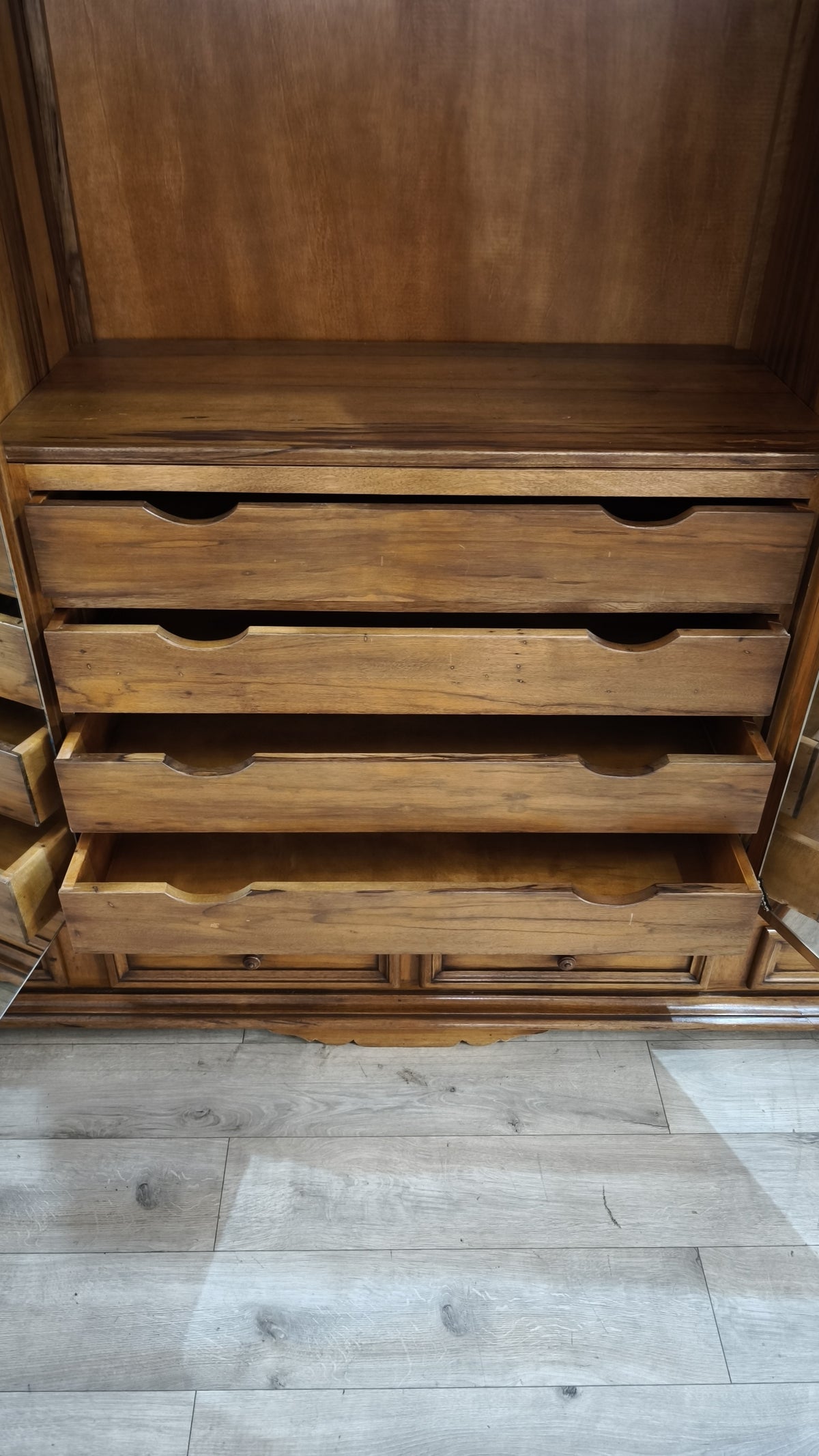 94149 Armadio in legno sei ante