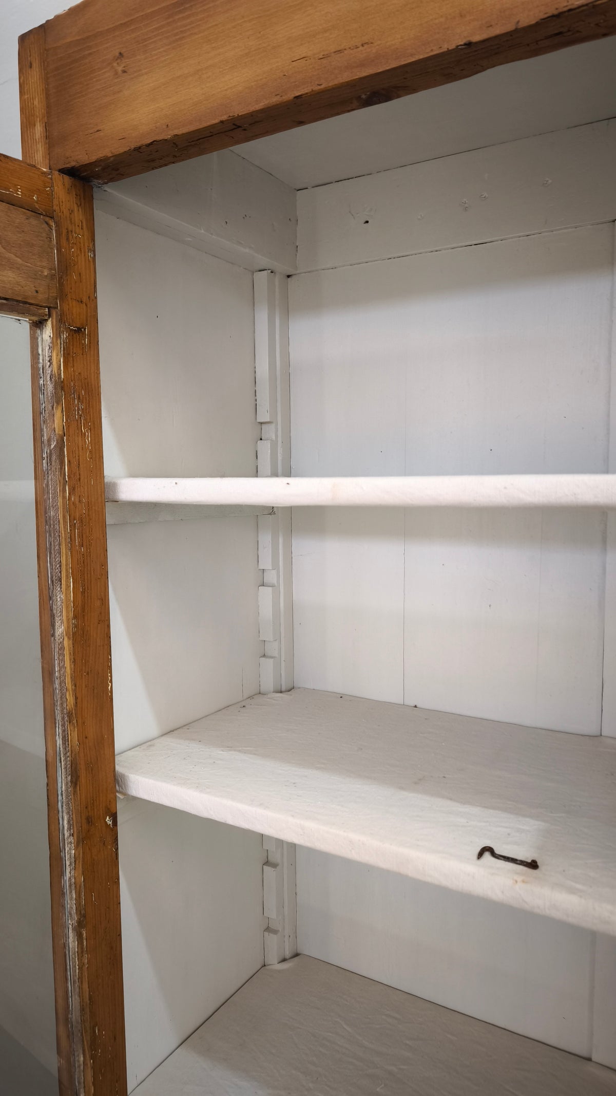 94230 Vetrina in legno grezzo due ante