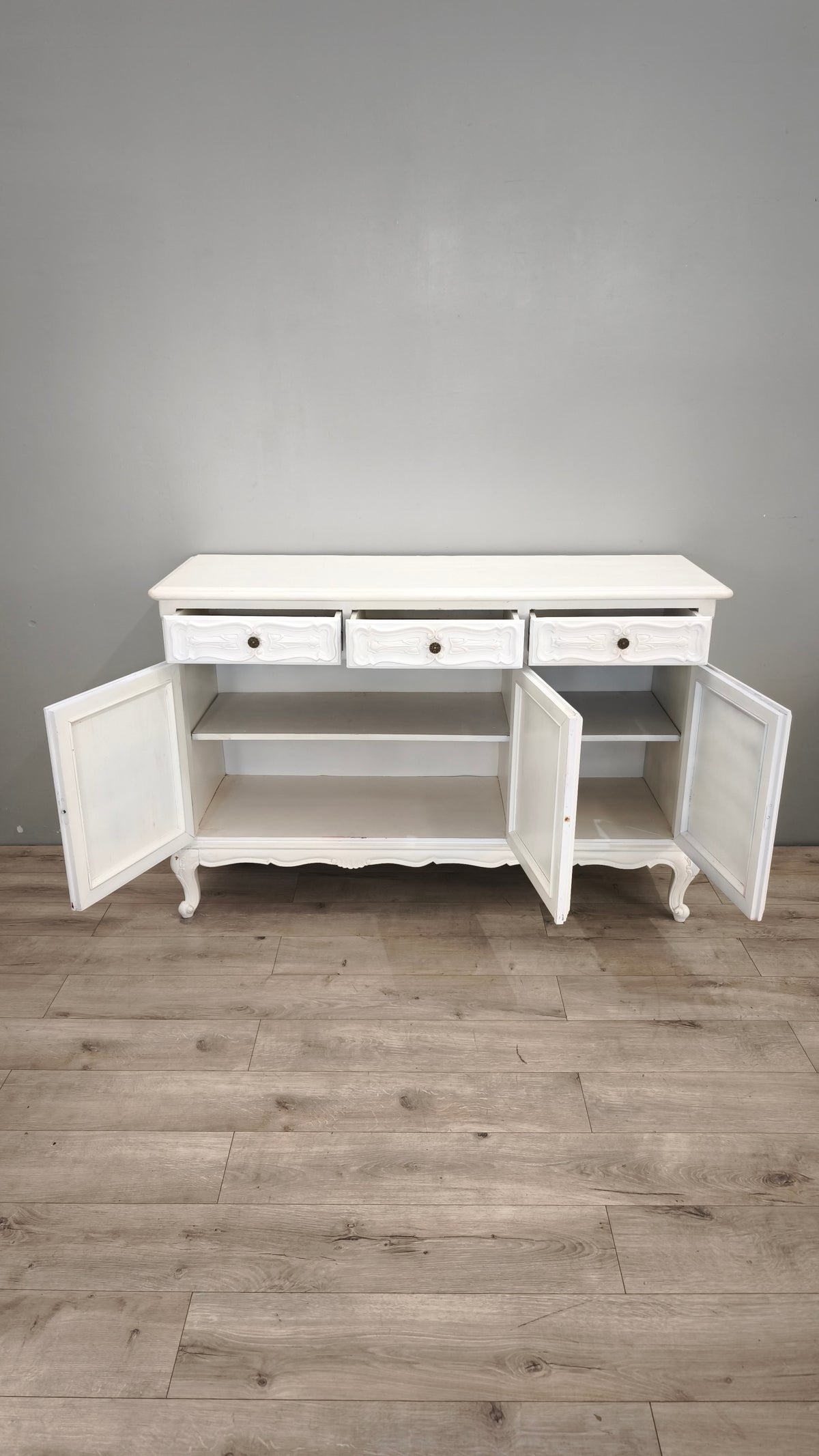 94241 Credenza in legno dipinta bianca