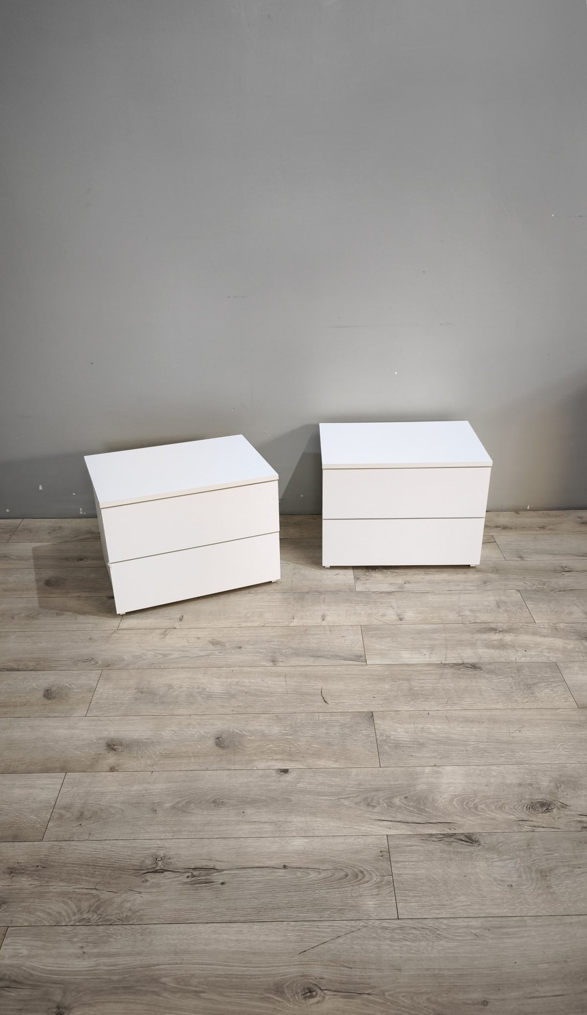 94239 Coppia di comodini Ikea bianchi