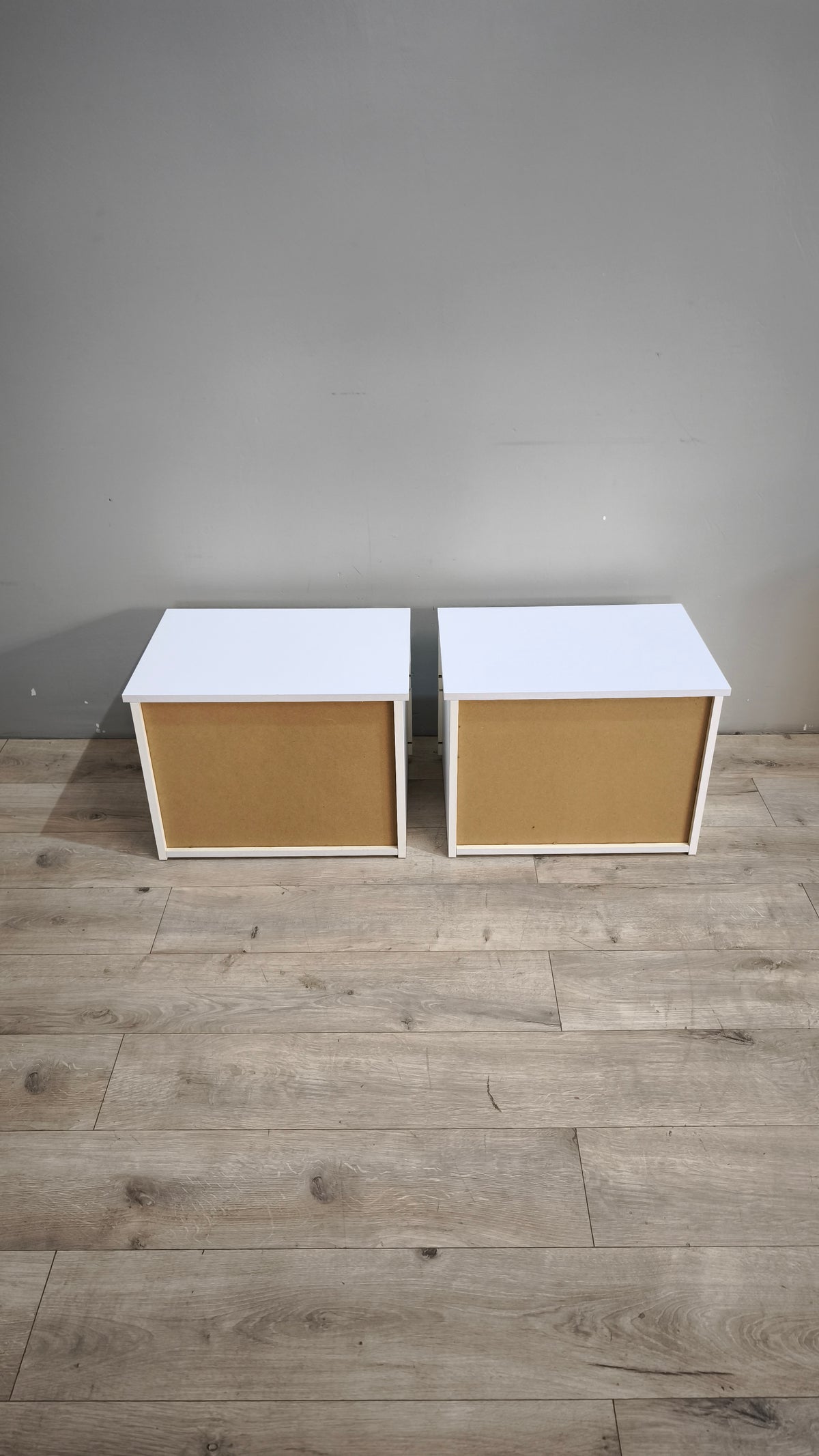 94239 Coppia di comodini Ikea bianchi