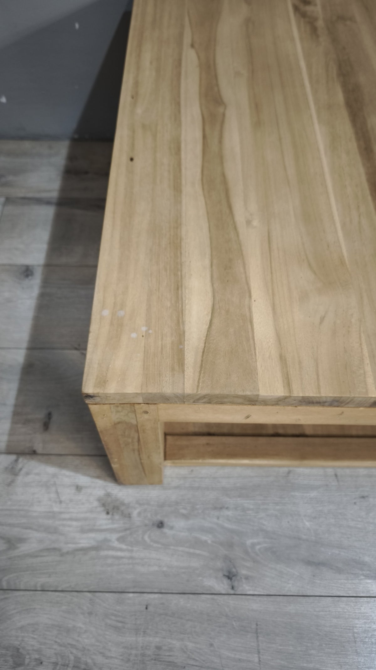 94322 Tavolo da salotto quadrato in legno