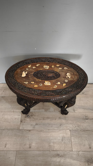 94245 Tavolino da salotto in legno etnico con elefanti decorati