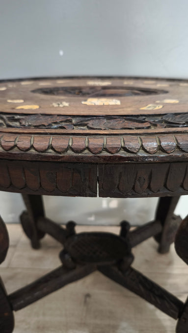 94245 Tavolino da salotto in legno etnico con elefanti decorati