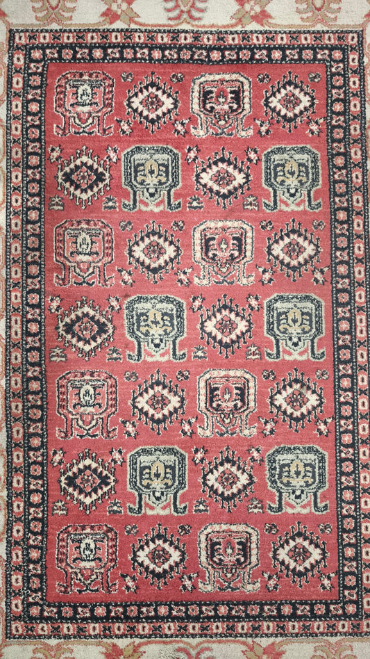 94370 Tappeto rosso e crema con decoro geometrico 137cm x 207cm