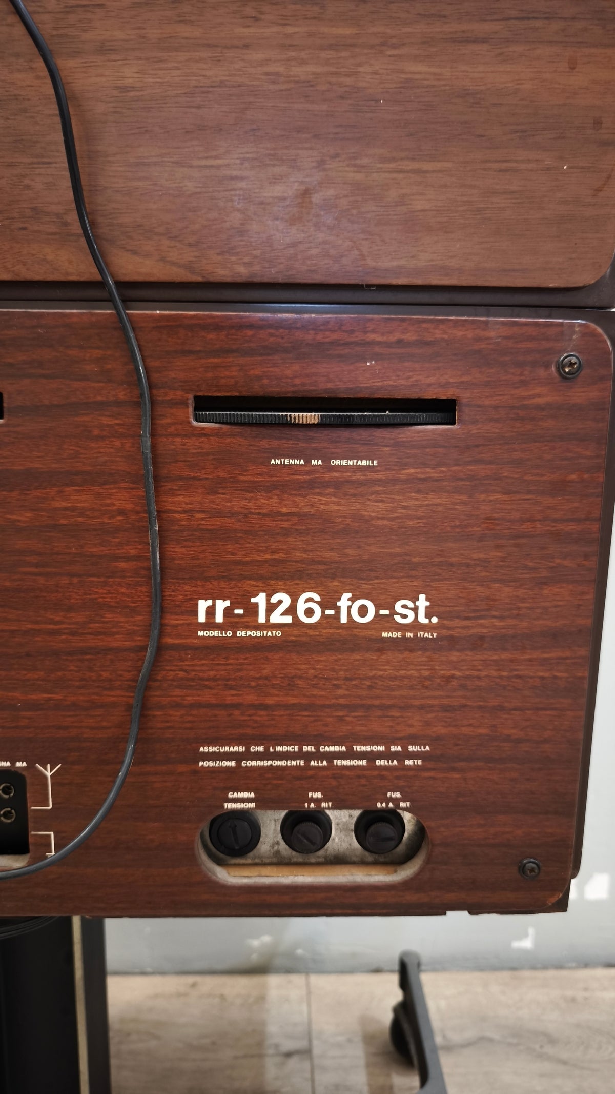 94594 Radiofonografo Brionvega RR126