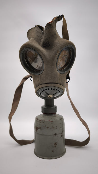 94646 Maschera antigas militare cecoslovacca modello VZ35 con custodia in metallo