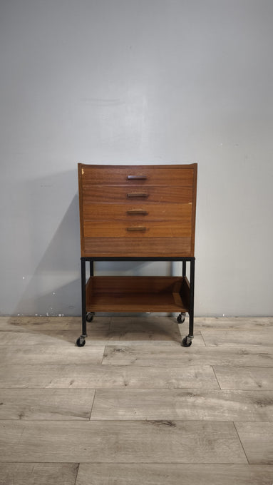 924087 Mobiletto vintage con cassetti e rotelle