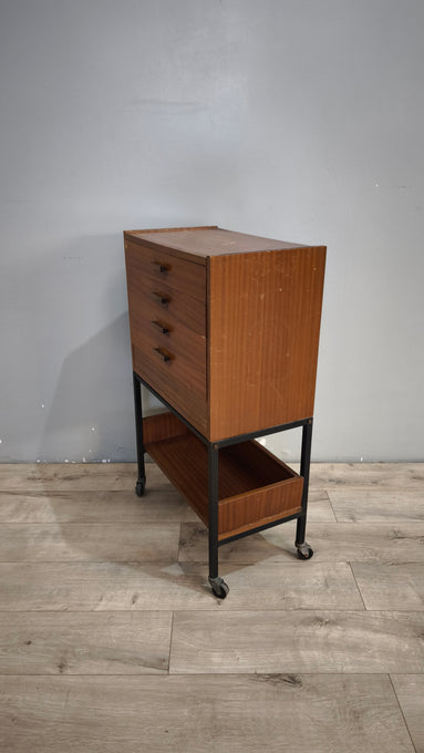 924087 Mobiletto vintage con cassetti e rotelle