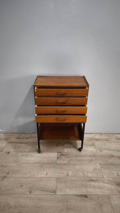 924087 Mobiletto vintage con cassetti e rotelle