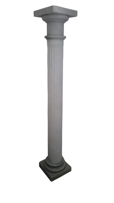 92211 Grande colonna in marmo bianco