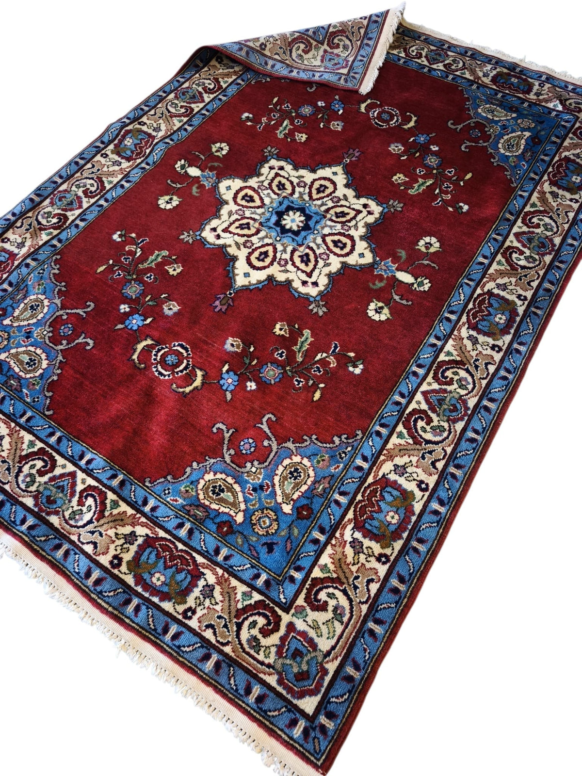 94724 Tappeto in fibra naturale rosso con decoro a motivo floreale 140cm x 215cm