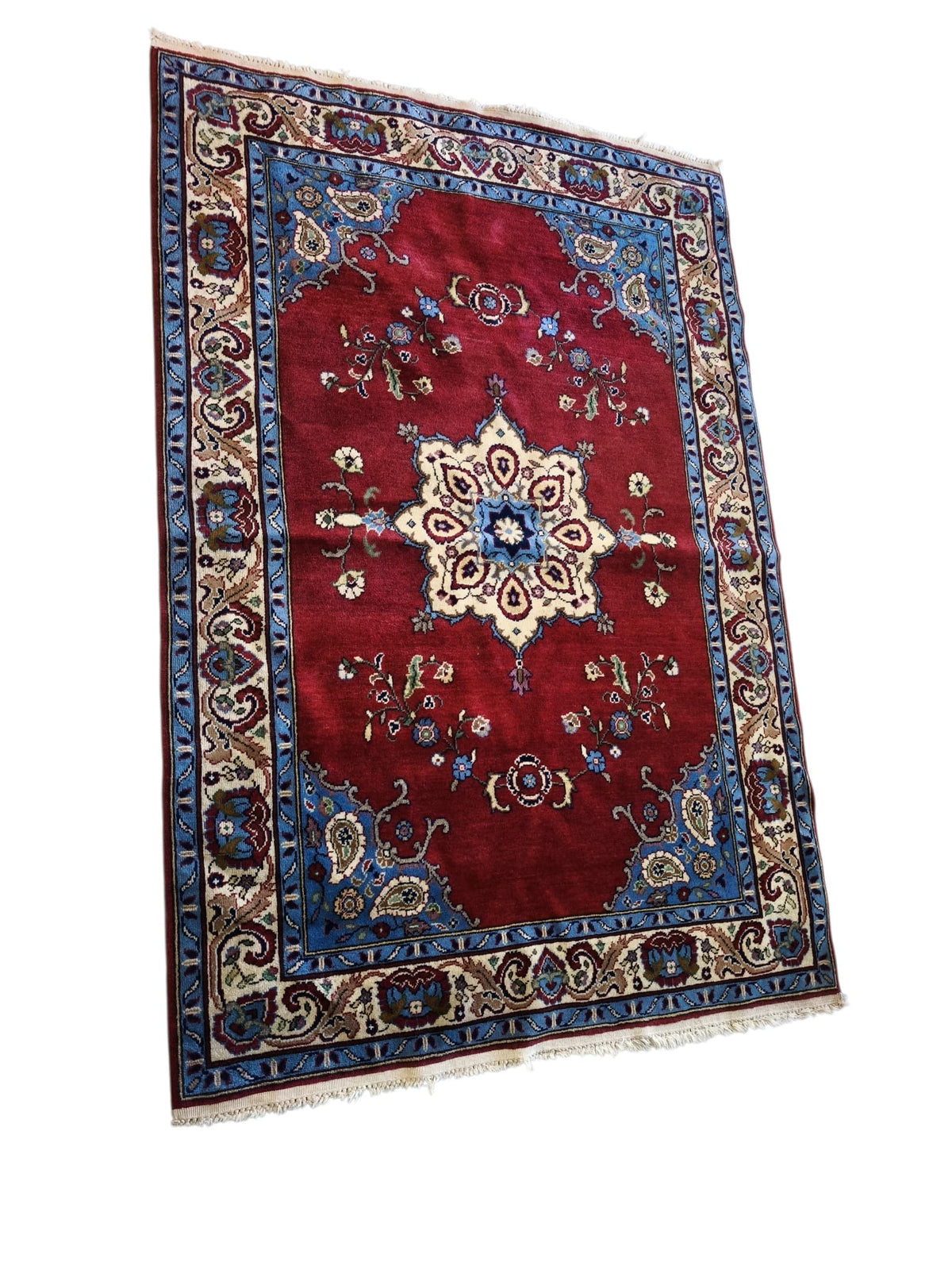 94724 Tappeto in fibra naturale rosso con decoro a motivo floreale 140cm x 215cm