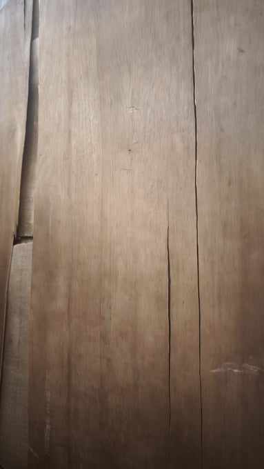 88490 Grande specchio con cornice dorata lavorata