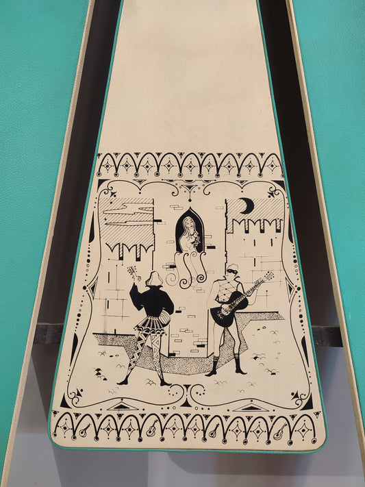 59374 Appendiabiti anni '70 con pannello decorato 'Romeo e Giulietta'